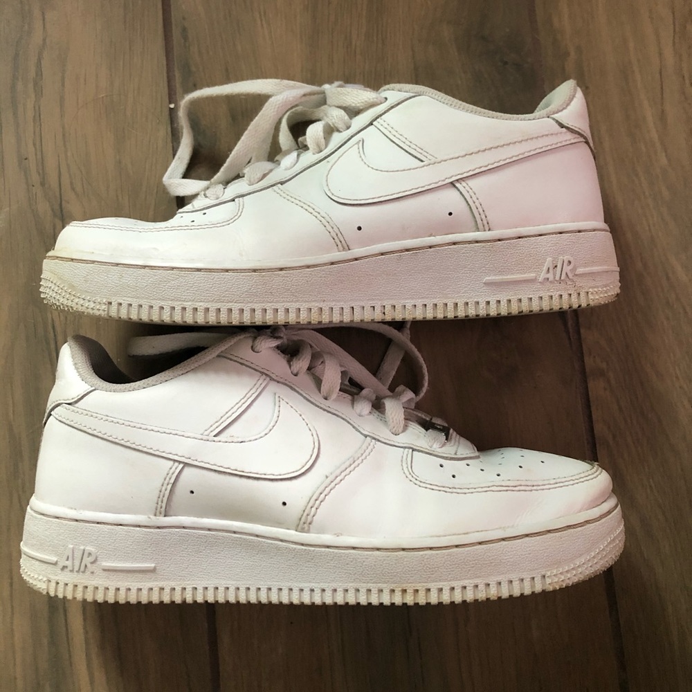 Nike air force 1s size 8.5